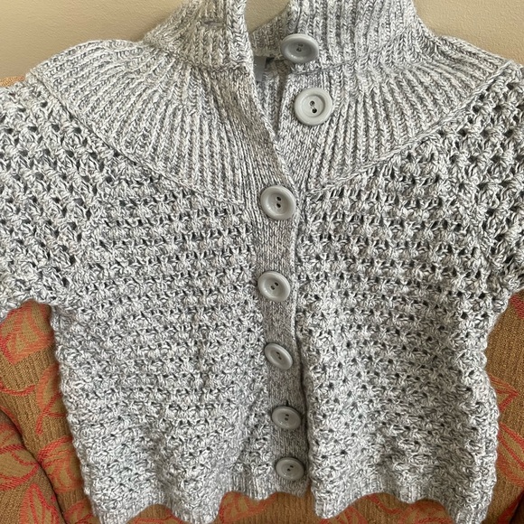Ann Taylor Petites-Med. Gray Knit Sweater/ Cropped Cardigan - Picture 4 of 5